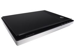  HP Scanjet 300 (CIS, A4, 4800x4800 dpi, 48 bit, USB powered)